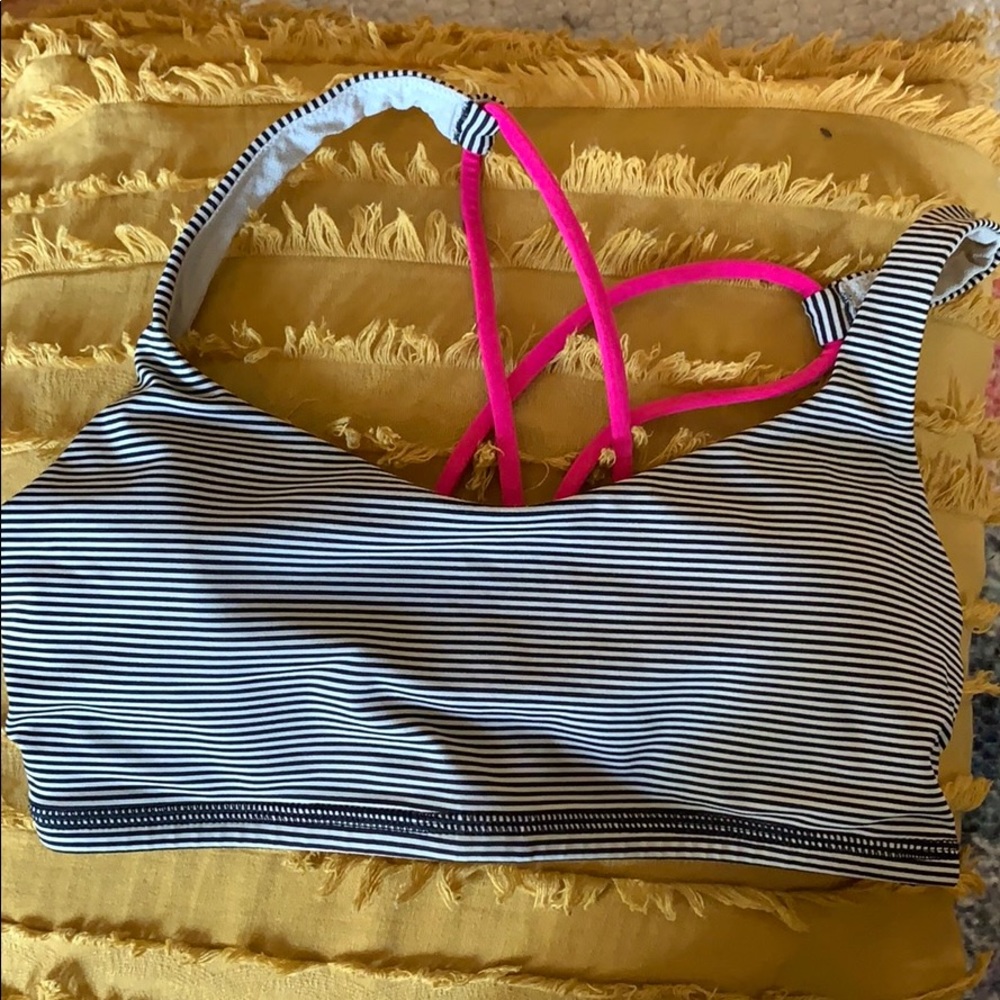 Lululemon sports bra